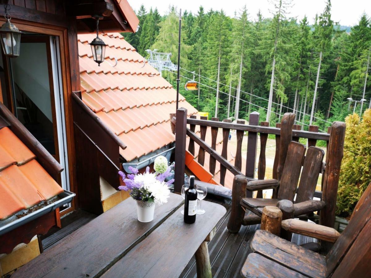 Safir Przy Samym Wyciagu Bed and Breakfast Karpacz Exteriör bild